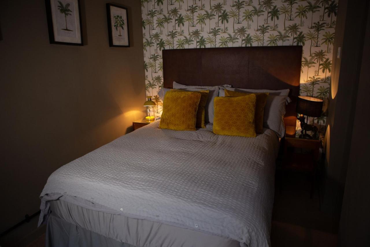 The Pear Tree Hotel Лондон Екстериор снимка