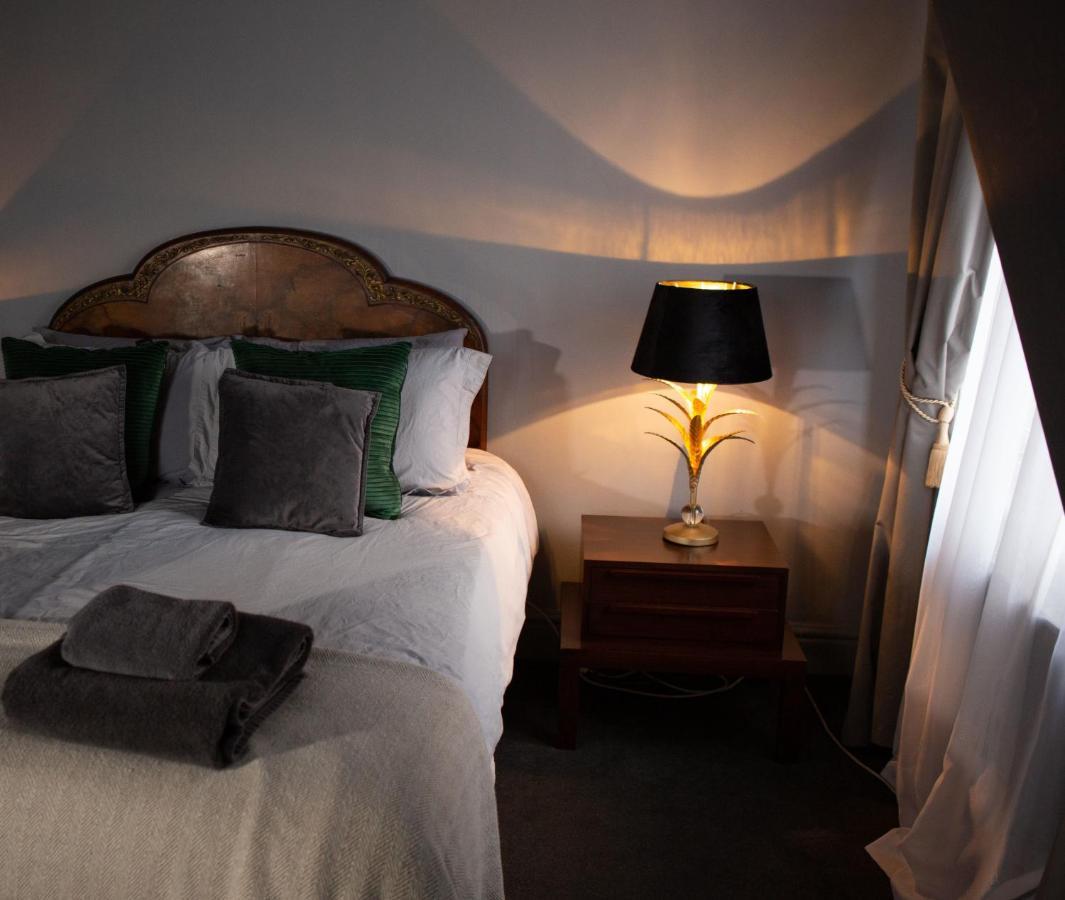 The Pear Tree Hotel Лондон Екстериор снимка