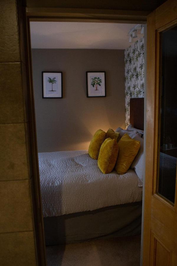 The Pear Tree Hotel Лондон Екстериор снимка
