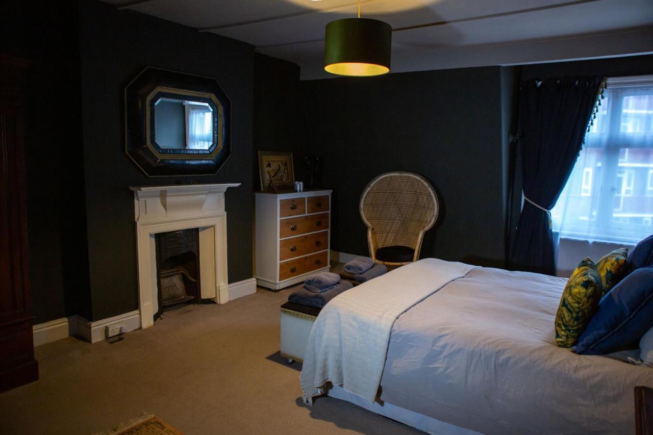 The Pear Tree Hotel Лондон Екстериор снимка
