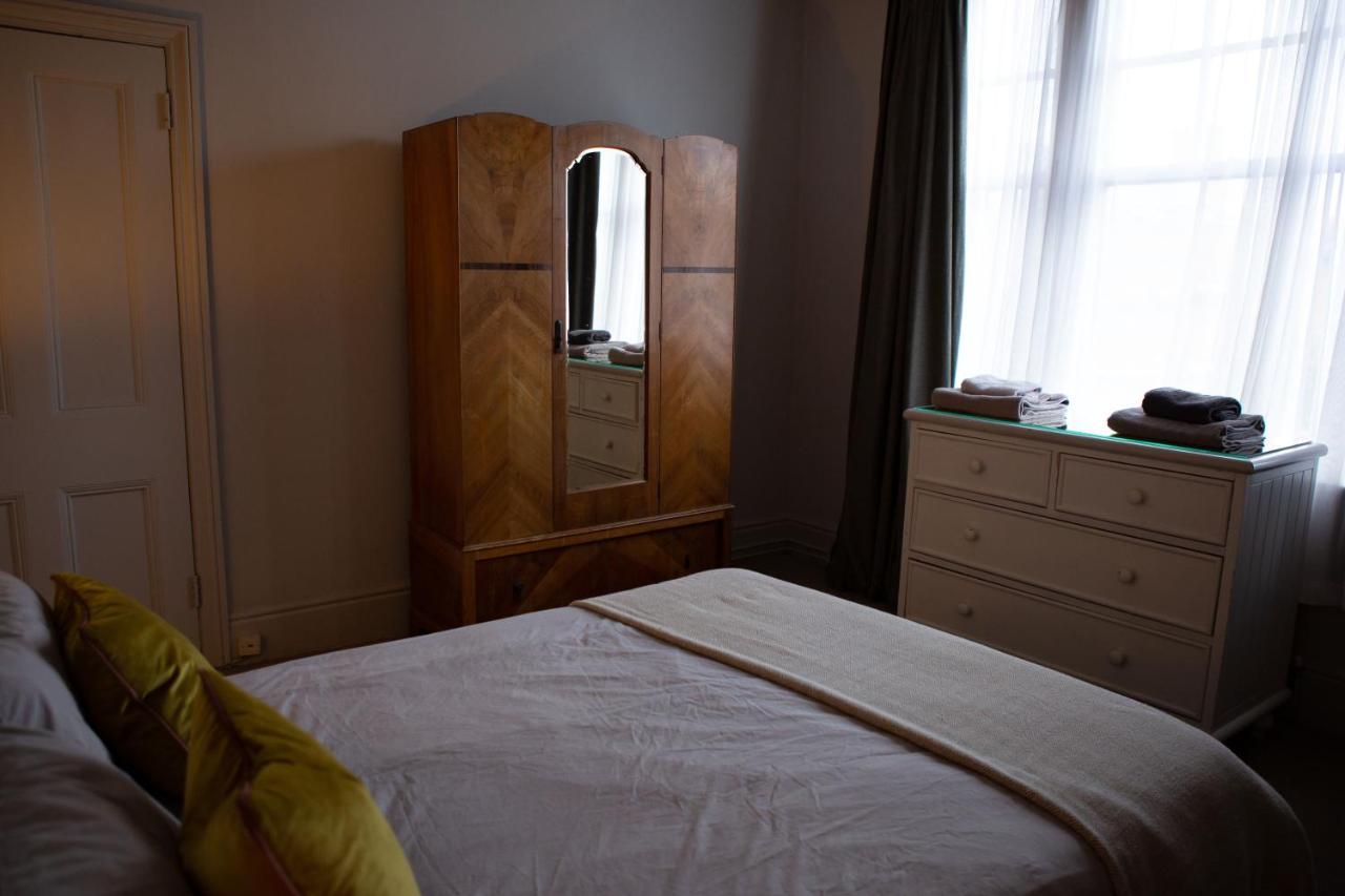 The Pear Tree Hotel Лондон Екстериор снимка